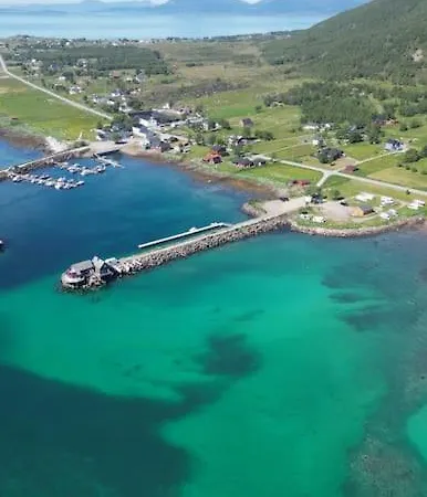 Med Vakker Utsikt I Vesteralen - Lofoten Apartment Hennes