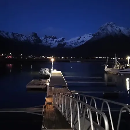 Med Vakker Utsikt I Vesteralen - Lofoten Apartment
