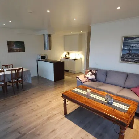 Hennesstrand Brygge - Din Base For Vesteralen Og Lofoten アパート *