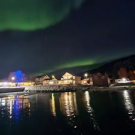 Hennesstrand Brygge - Din Base For Vesteralen Og Lofoten アパート