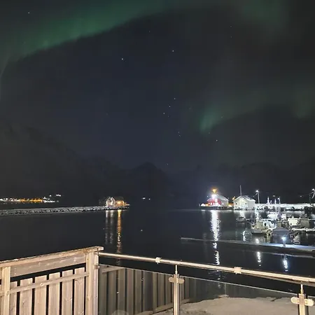 Hennesstrand Brygge - Din Base For Vesteralen Og Lofoten アパート