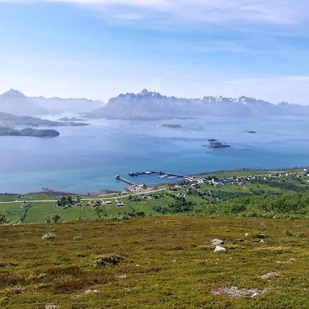 Hennesstrand Brygge - Din Base For Vesteralen Og Lofoten アパート