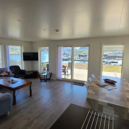 아파트 Hennesstrand Brygge - Din Base For Vesteralen Og Lofoten Hennes