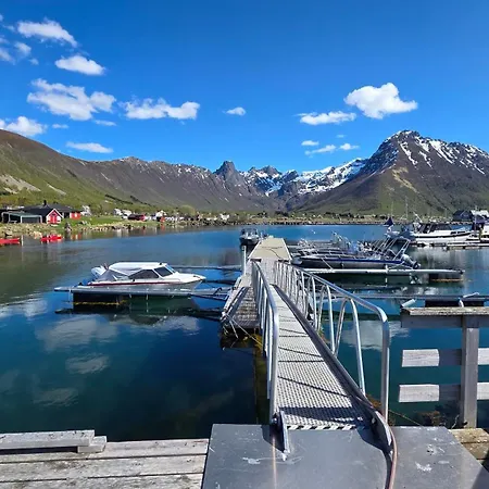 Hennesstrand Brygge - Din Base For Vesteralen Og Lofoten * Hennes
