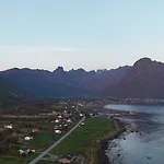Hennesstrand Brygge - Din Base For Vesteralen Og Lofoten Appartement Hennes